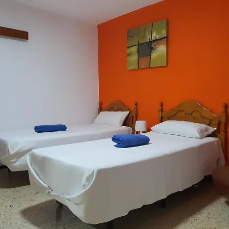 Pensjonat Low Cost Wifi Free *