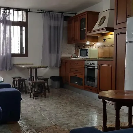 Low Cost Wifi Free Guest house Playa del Ingles (Gran Canaria)