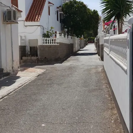 Low Cost Wifi Free Guest house Playa del Ingles (Gran Canaria)